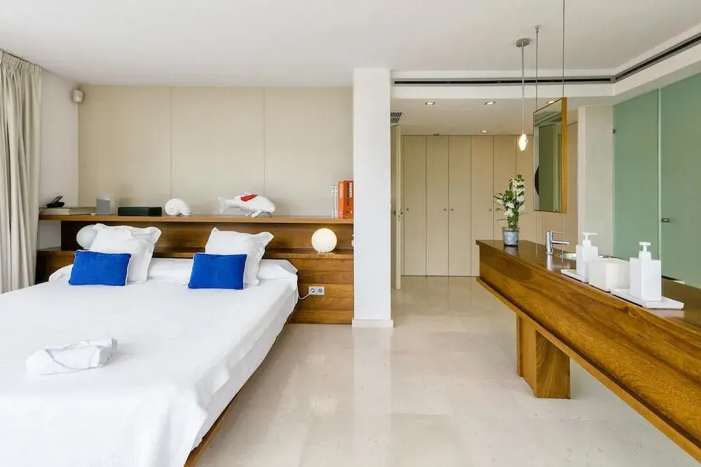 Villa Vadella by Eivillas