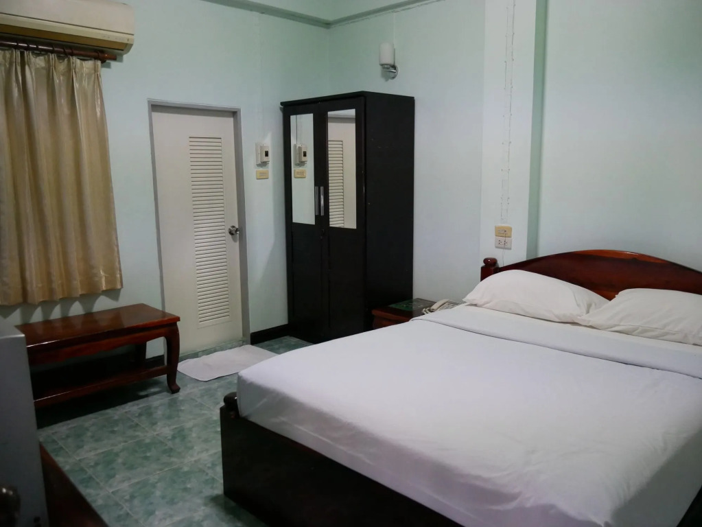 Samoar Riverside Hotel