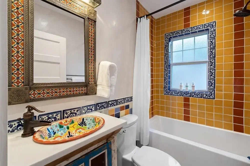 Laughing Llama - Luxury Home Two Blocks From The Plaza