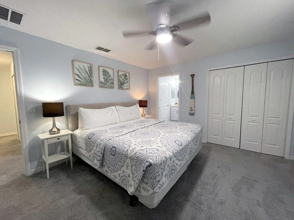 Tropical Waterfront, Completely Redone W/pool-3033 4 Bedroom Townhouse by Redawning, Kissimmee