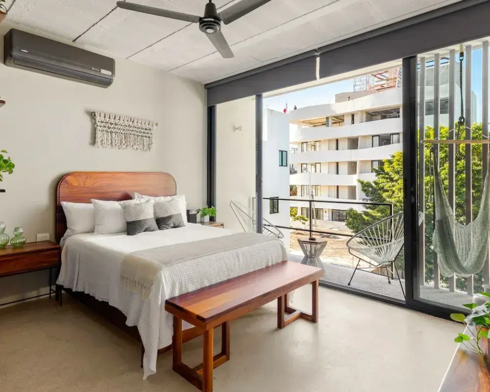 Searena Boutique Condos - Adults Only