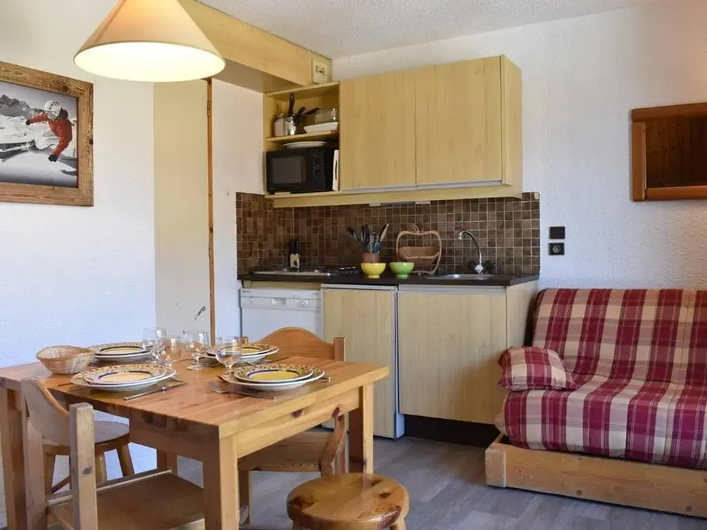 Appartement Méribel, 2 pièces, 4 personnes - FR-1-180-99