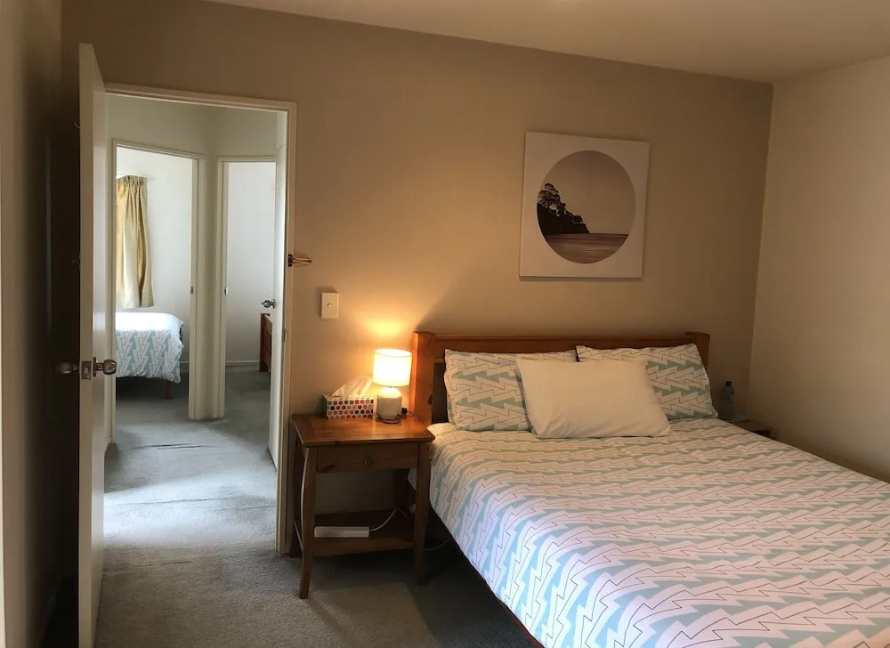 Auckland GQ Holiday Home