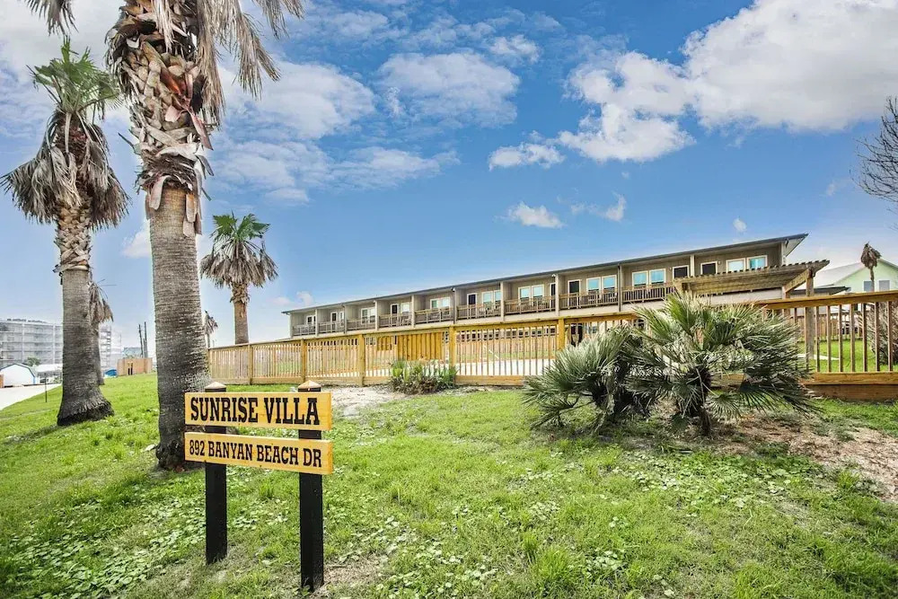Sunrise Villas 207 - BOARDWALK TO THE BEACH
