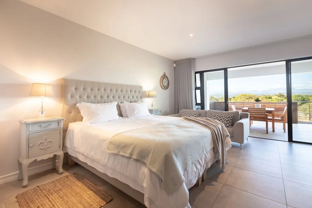Sunrise Bay Self Catering