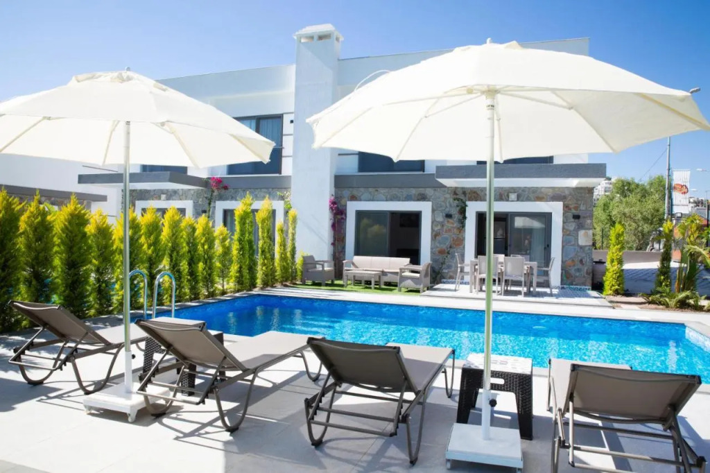 BD4109 Two BedroomedVilla withPool inBodrumYalikavak
