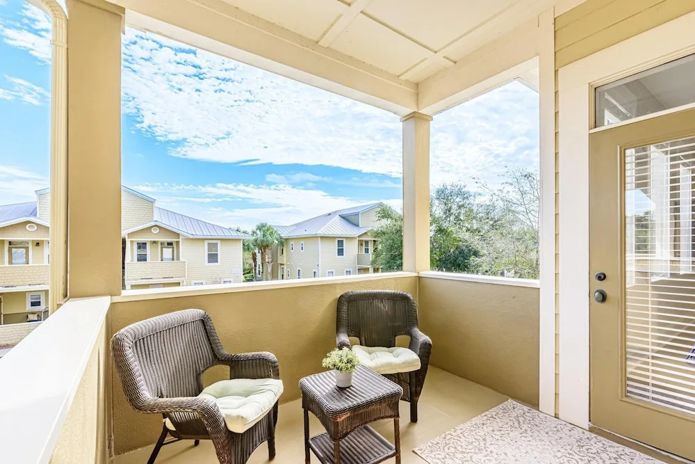 Topsail Village 824