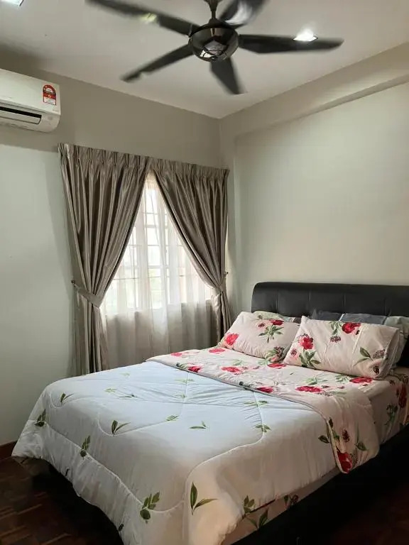 Rusnoor Homestay @ Elaeis 2 Bukit Jelutong