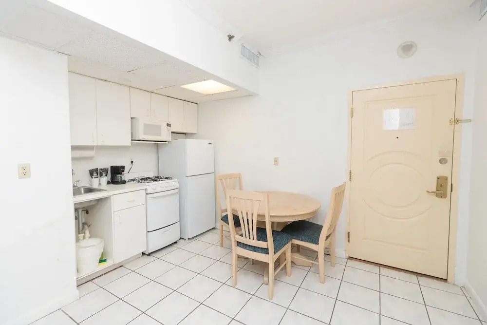 606 Apt Hollywood Beach
