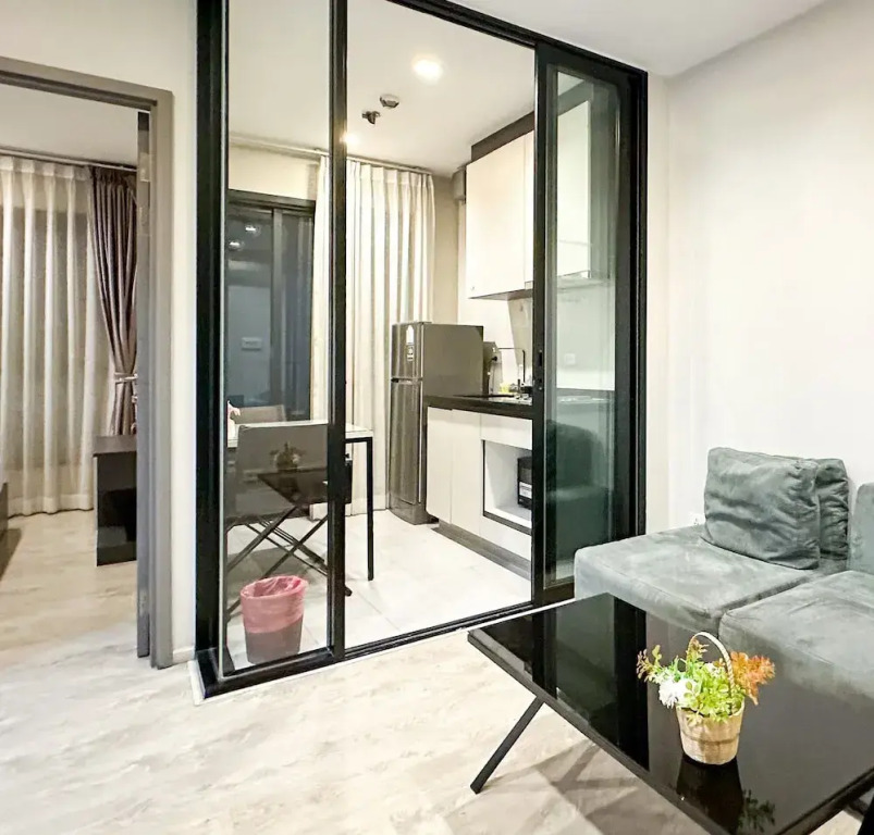 The BASE CENTRAL Condo