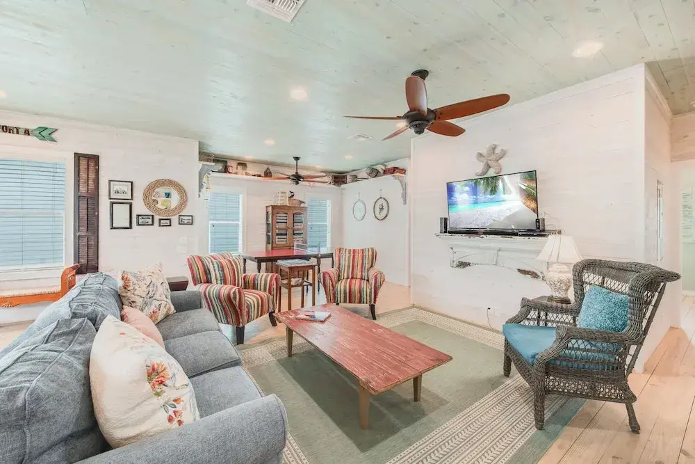 Caney Creek Beach Club - Pet Friendly! Golf Cart Included!