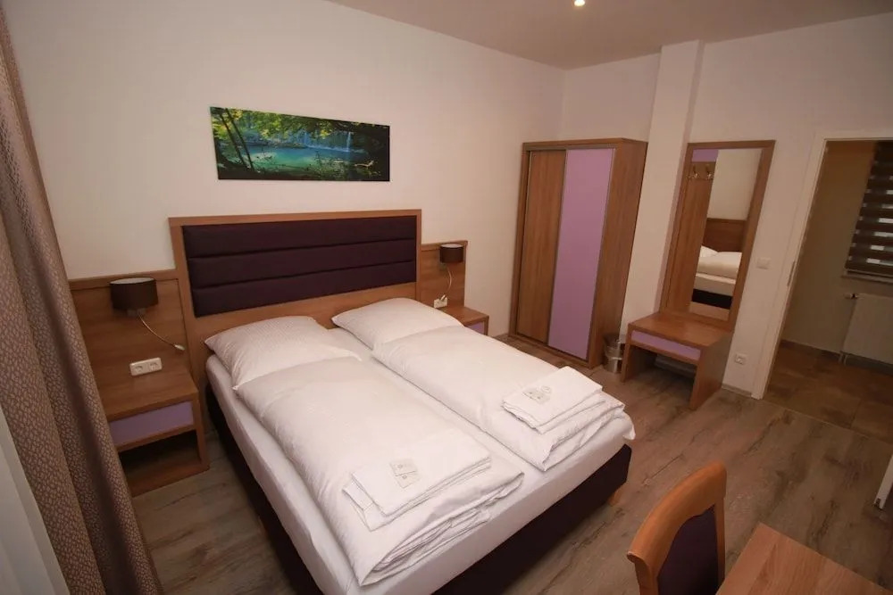 Slamba Hostel
