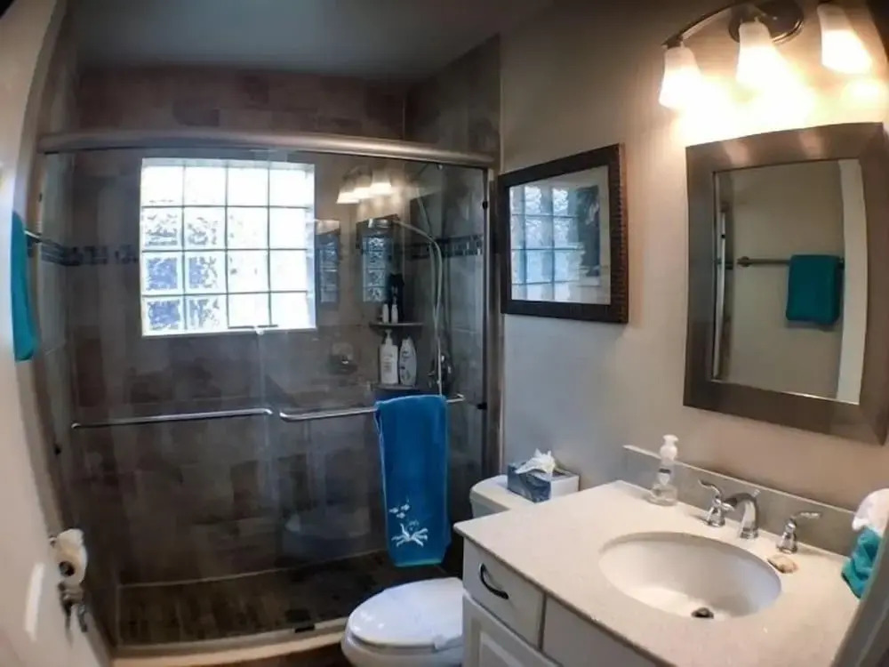 South Facing Pool - Bright Sunny ! 3 Bedroom Home by RedAwning