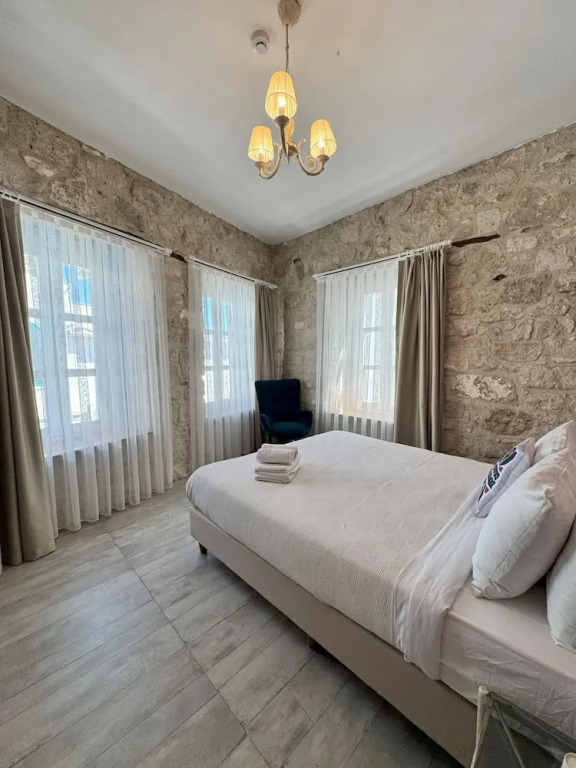 Sultys Alaçatı Köyiçi