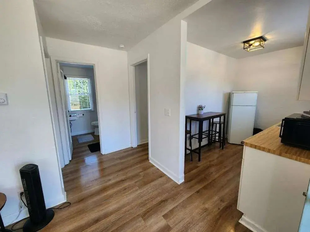 Dwell Seaview LLC