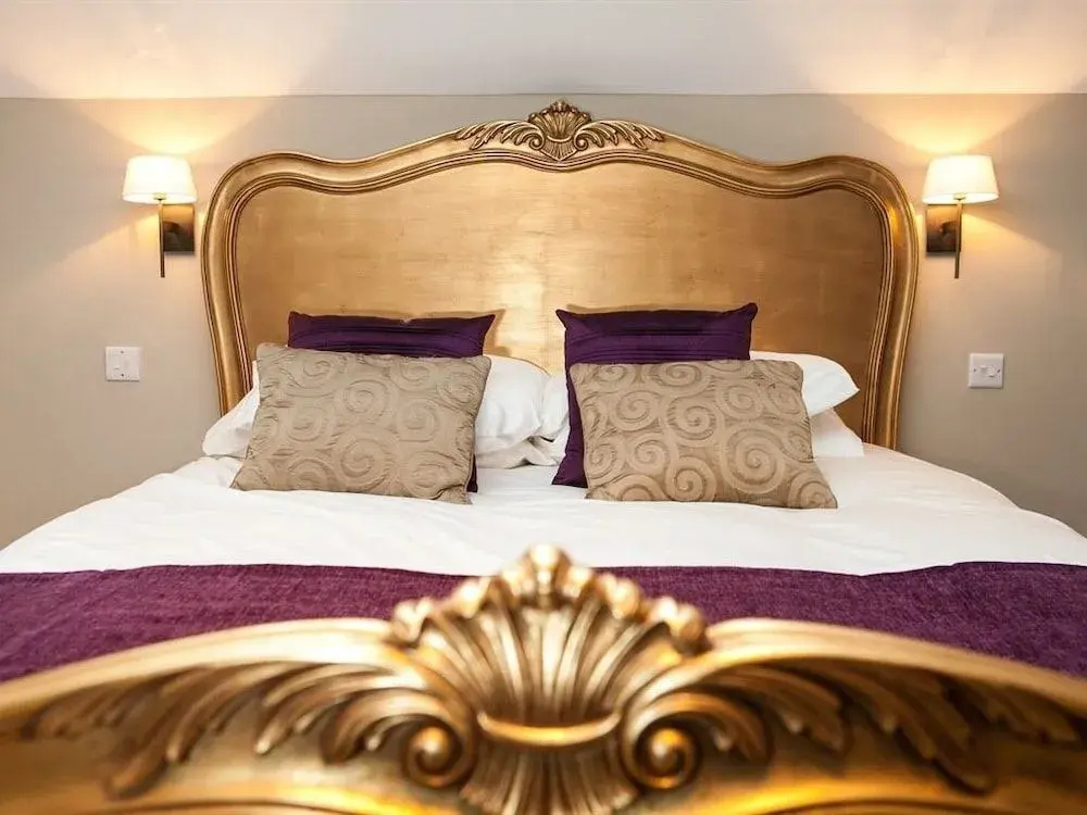 Dodleston Manor