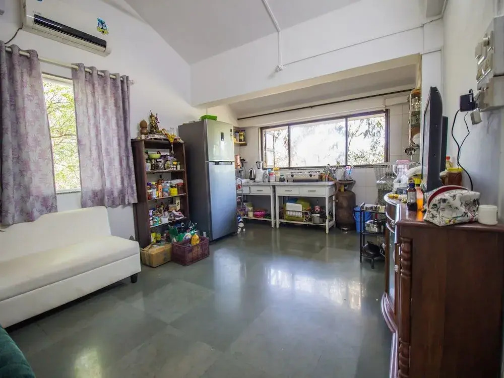 OYO 12929 Home Field View Studio Parra