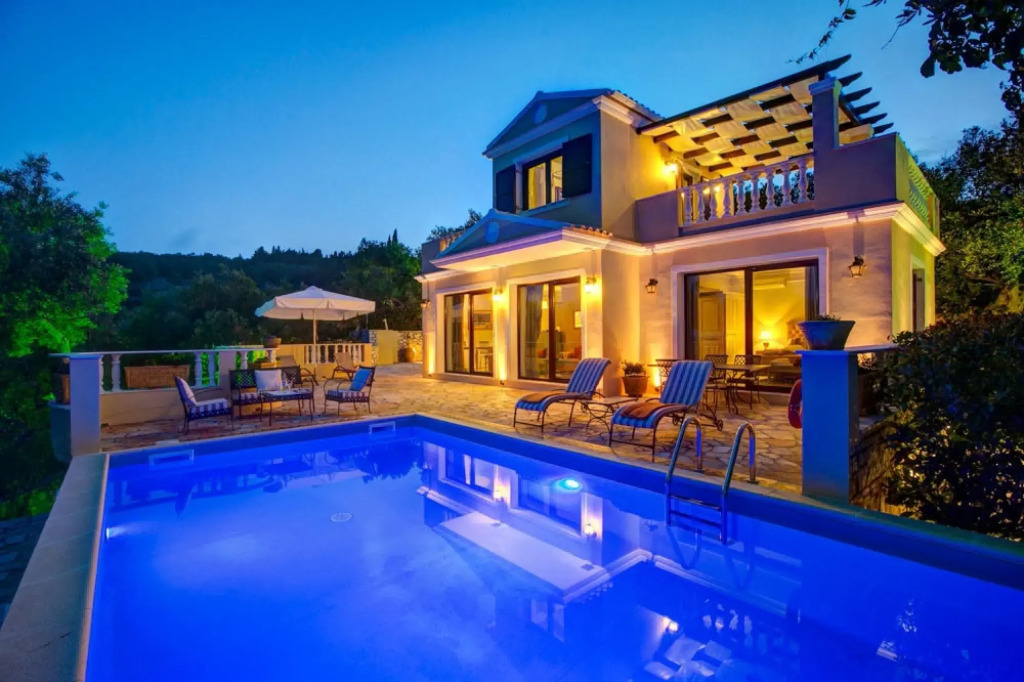 Theodora Villa - 2 BR Tranditional House Close to Gaios Town