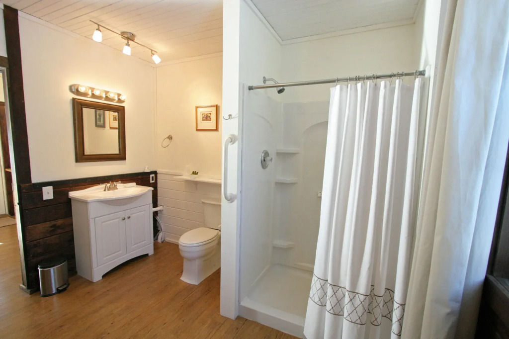 Old Saco Inn