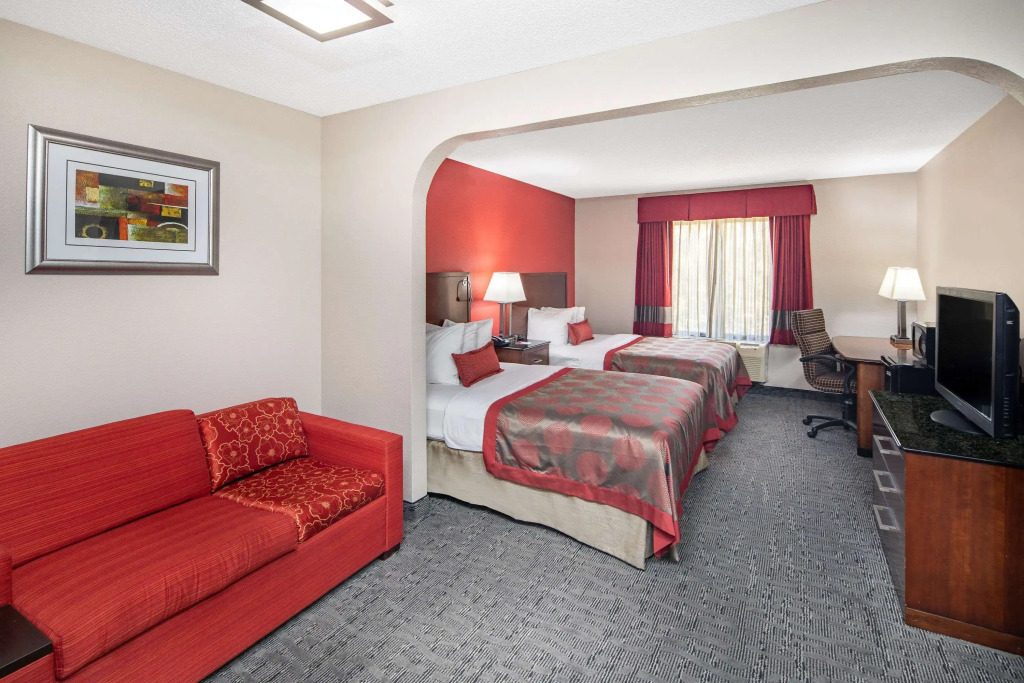 Ramada by Wyndham Alpharetta Atlanta North