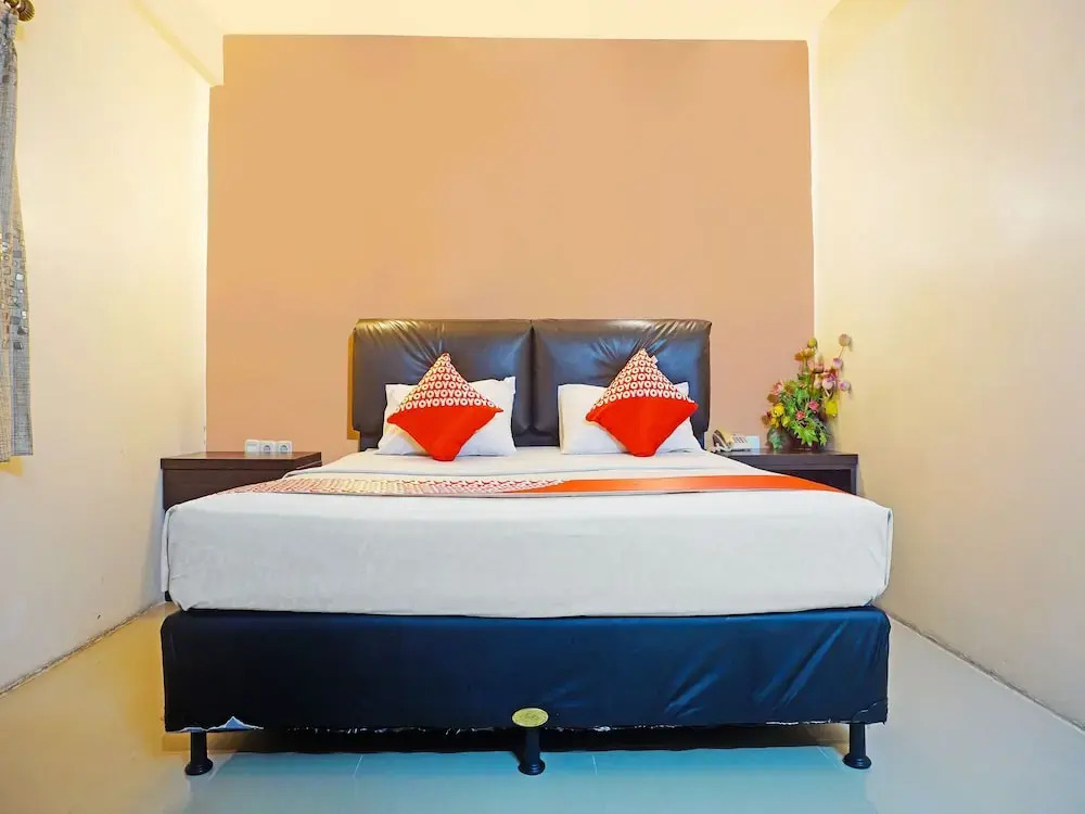 RedDoorz Plus at Grand Populer Hotel Makassar