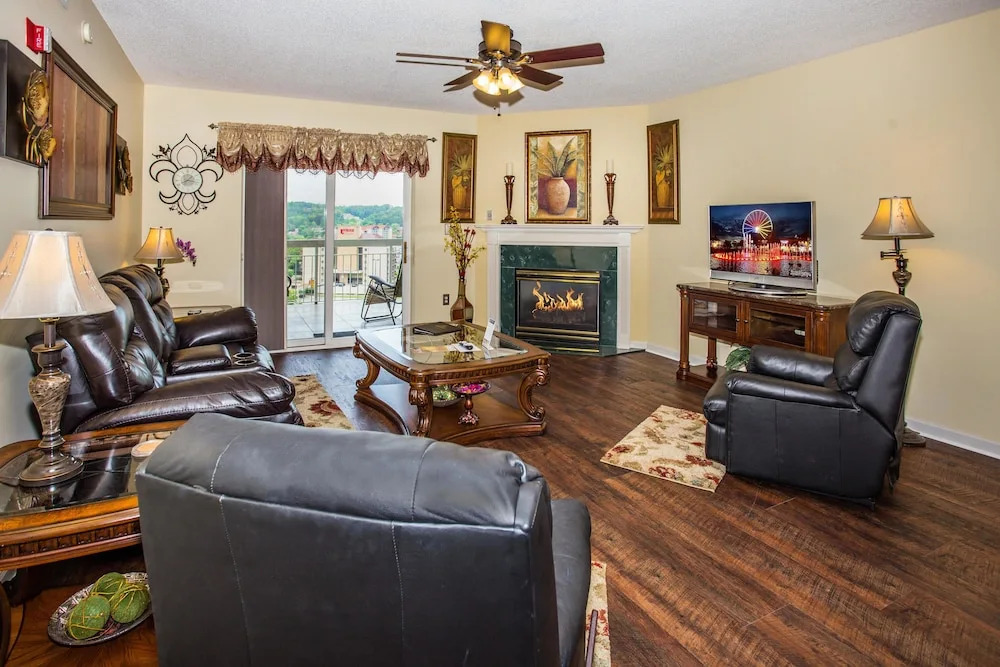 Whispering Pines 212