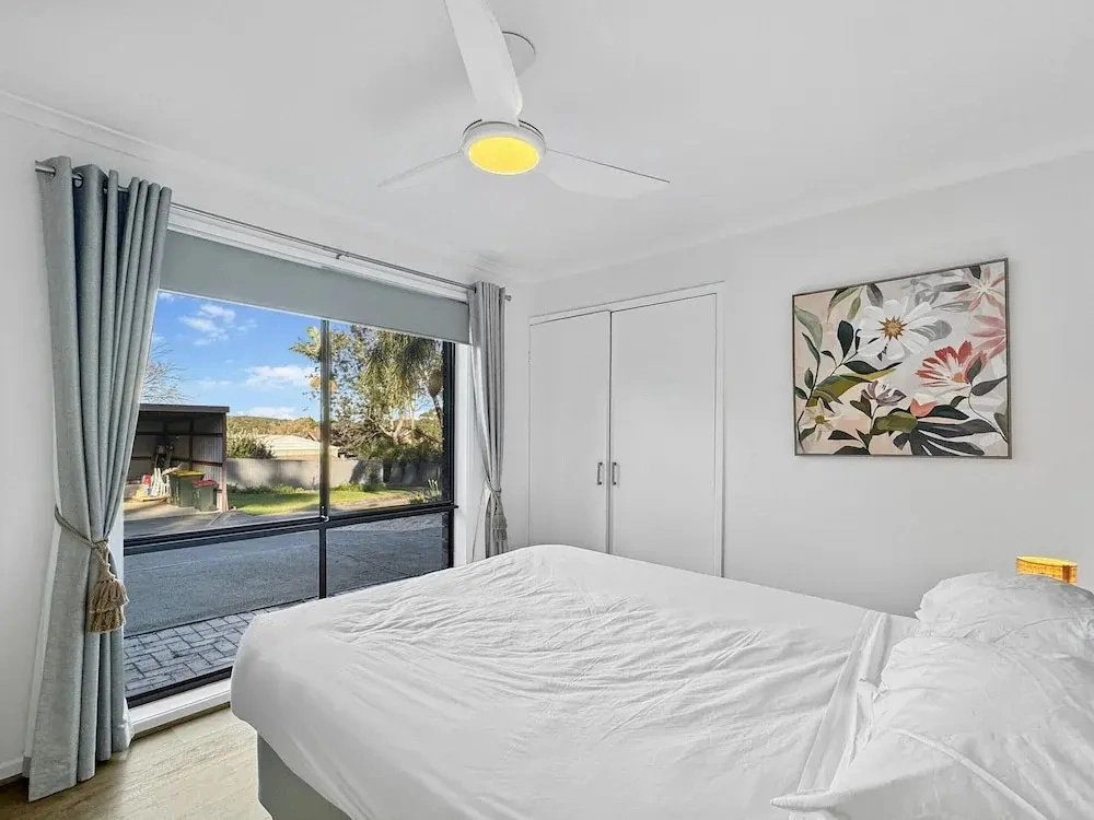 Pet-friendly Private Retreat with Large Backyard