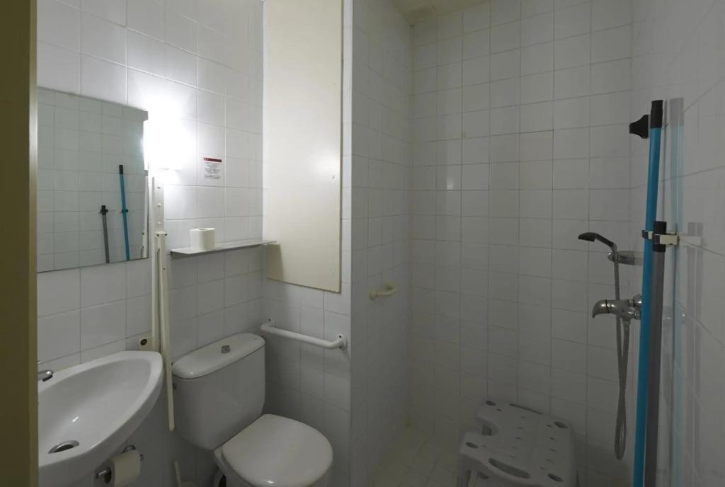 Apartamentos Montserrat Abat Marcet