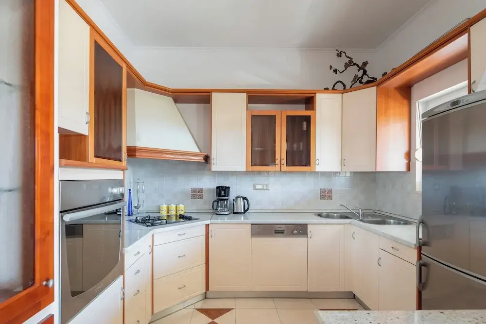 Sunshine Holiday Home