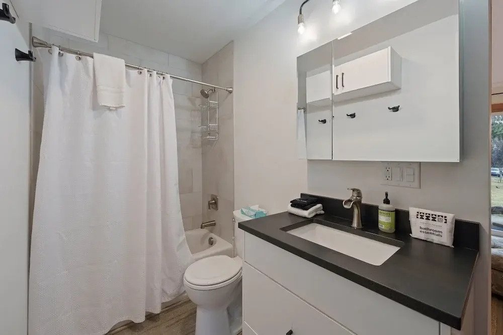 1565 Nw Wall St 128/129 1 Bedroom Condo