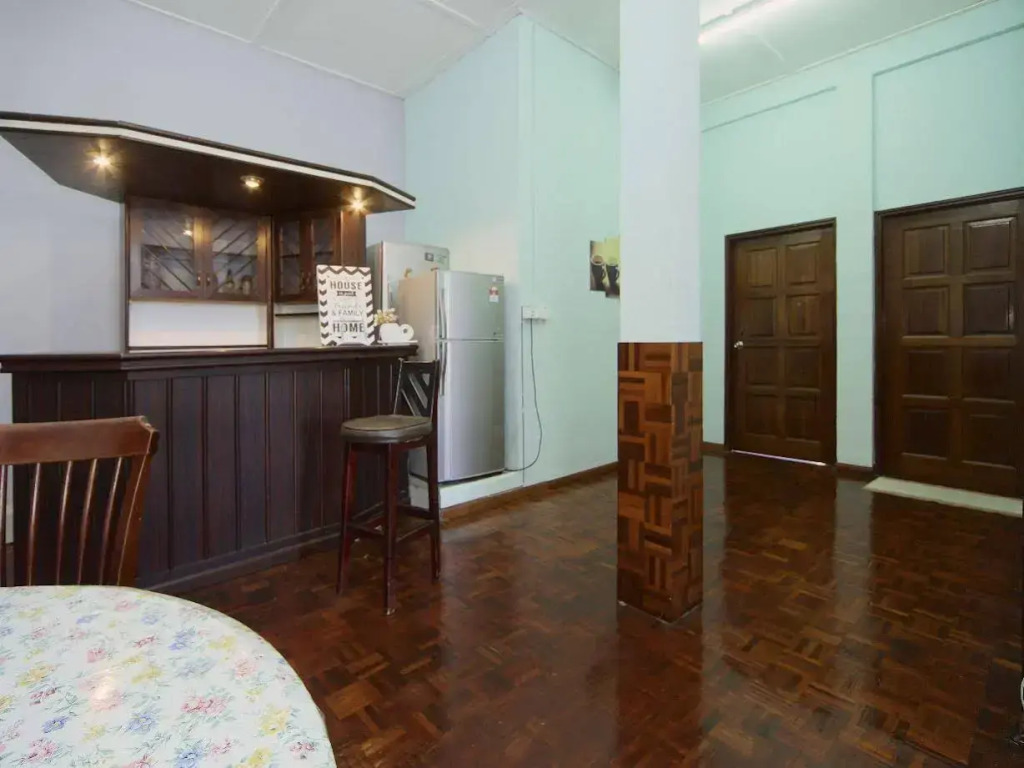 Hin Loi Guesthouse