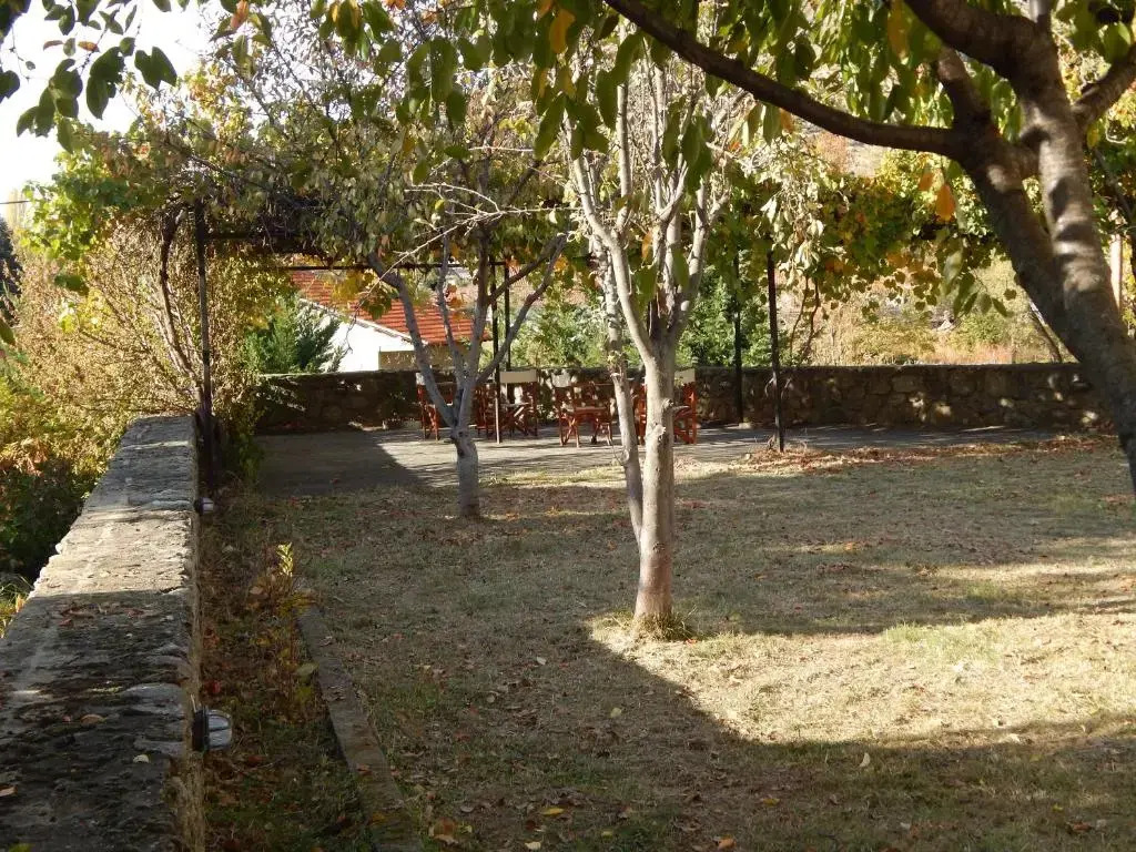 Ξενώνας Αριάδνη - Guesthouse Ariadni