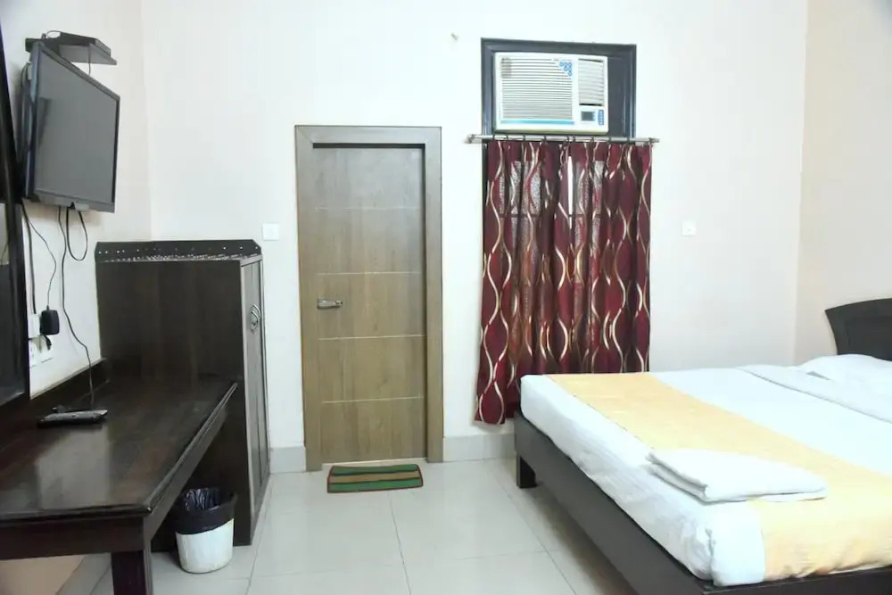 Hotel City Grand Varanasi