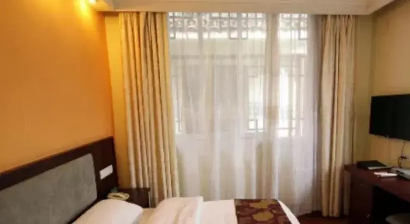 Yangshuo Imperial City Hotel