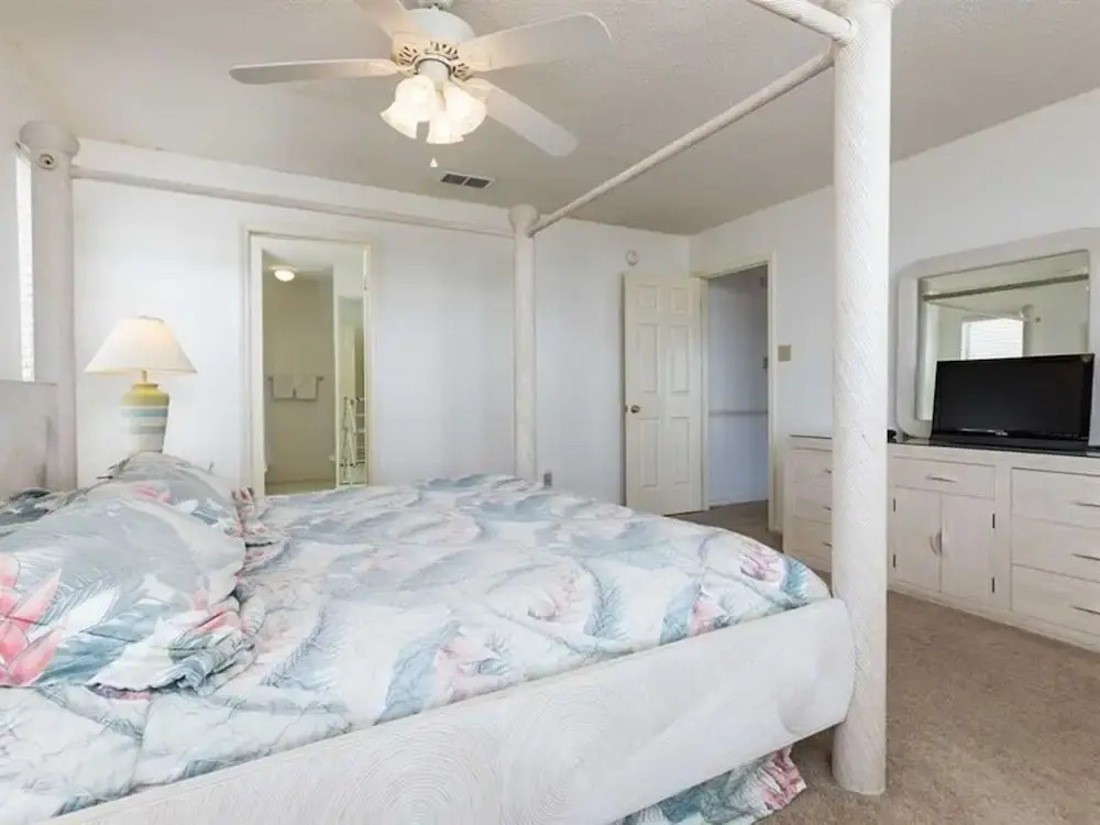 High Tide by Meyer Vacation Rentals