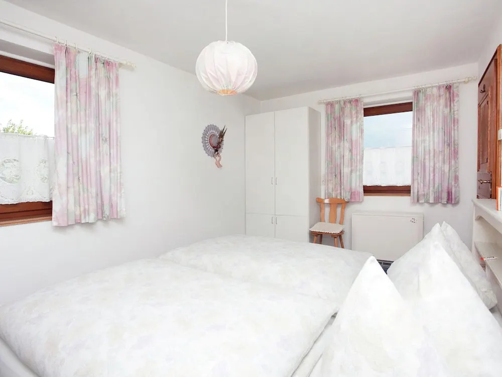 Apartment in Stuhlfelden near Ski Lift