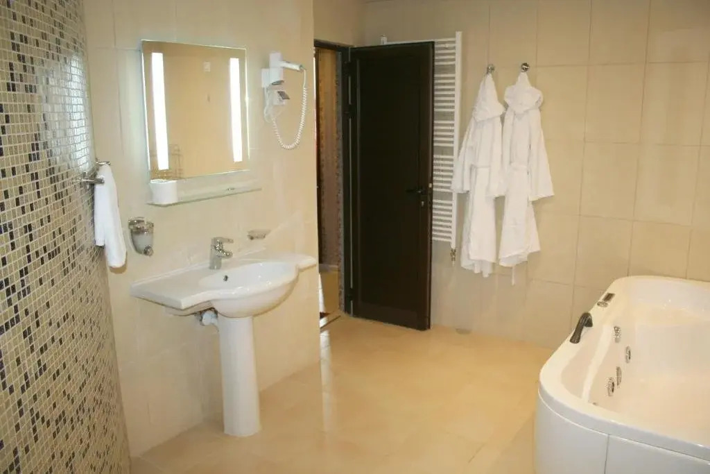 Real Hotel