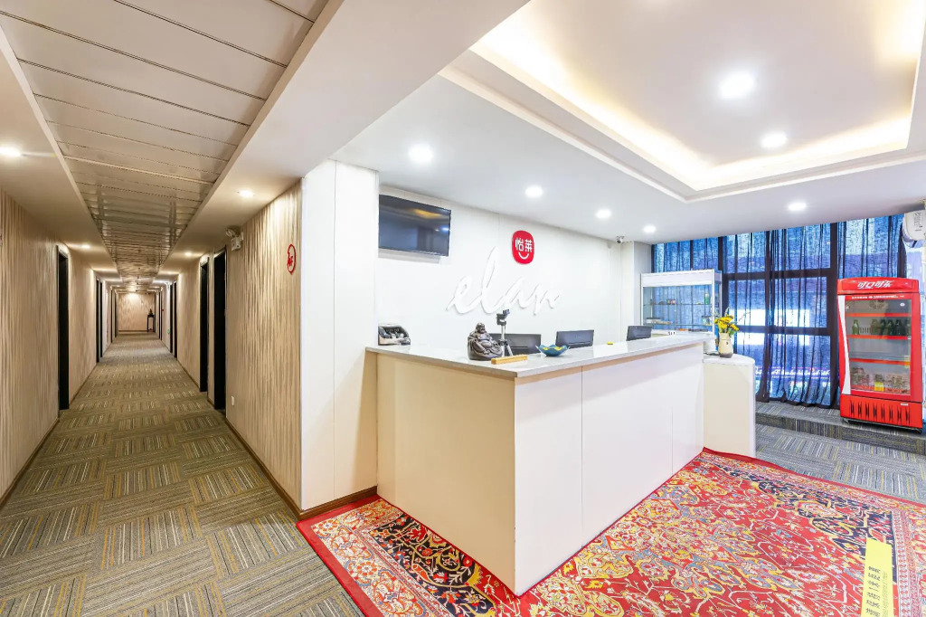 Elan Inn Yangzhong Yangtze Bridge