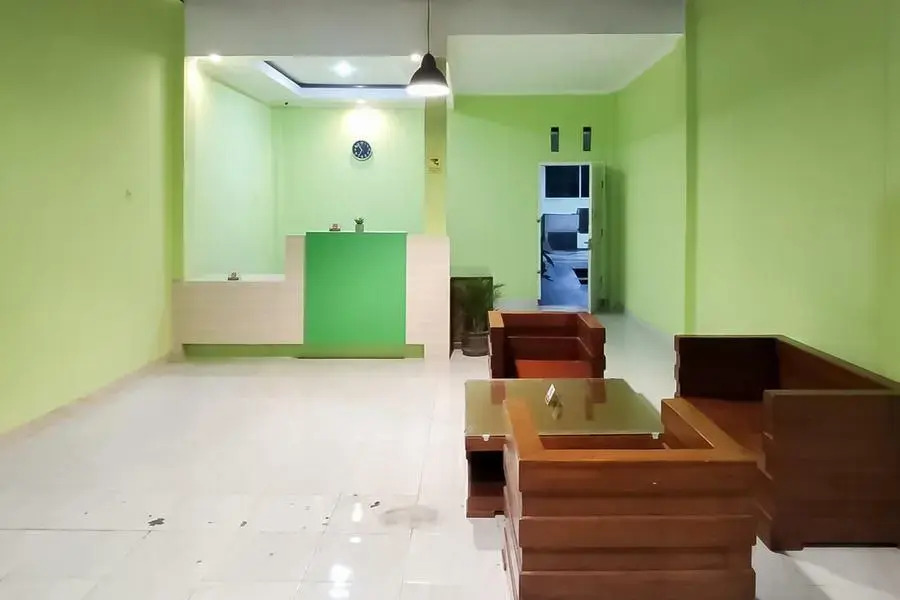RedDoorz Syariah near Hermina Hospital Palembang 2