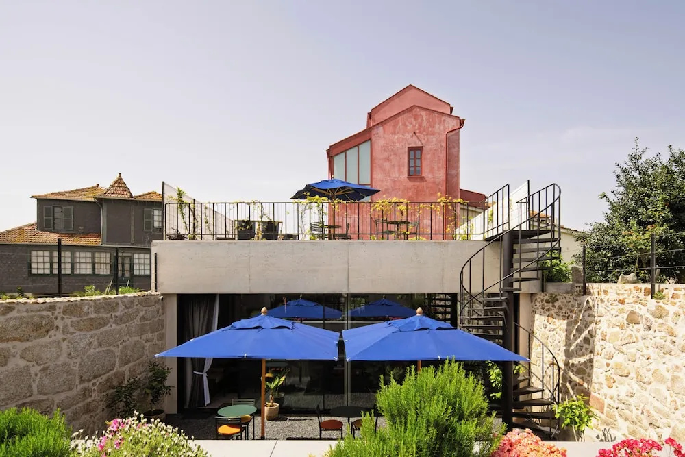 Porto Arts Club Apartments by Feel Discovery