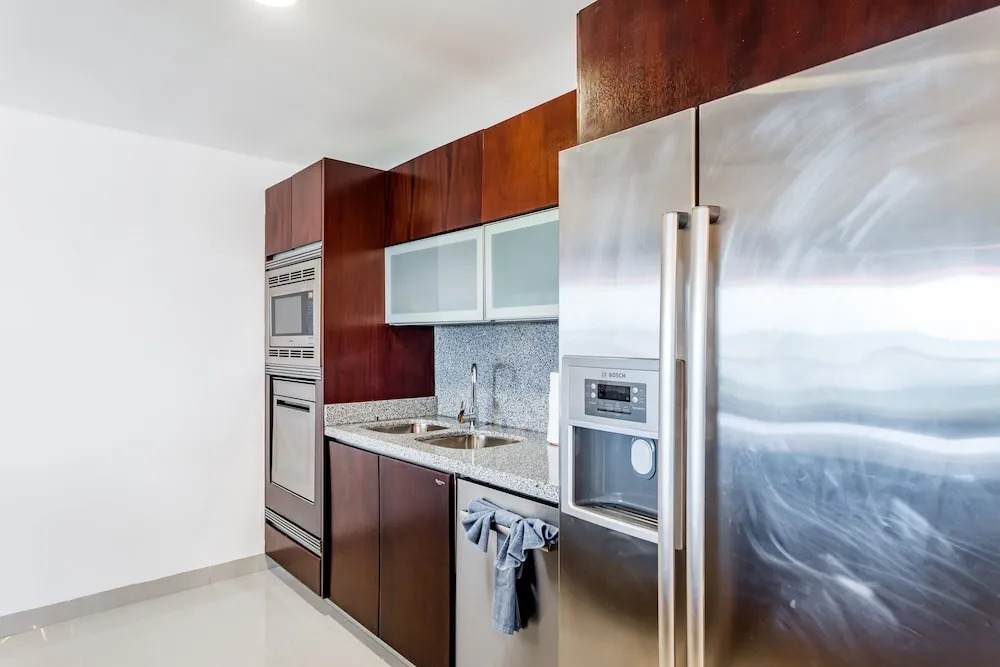 Z Casa Gardenia 2 Bedroom Condo by Redawning