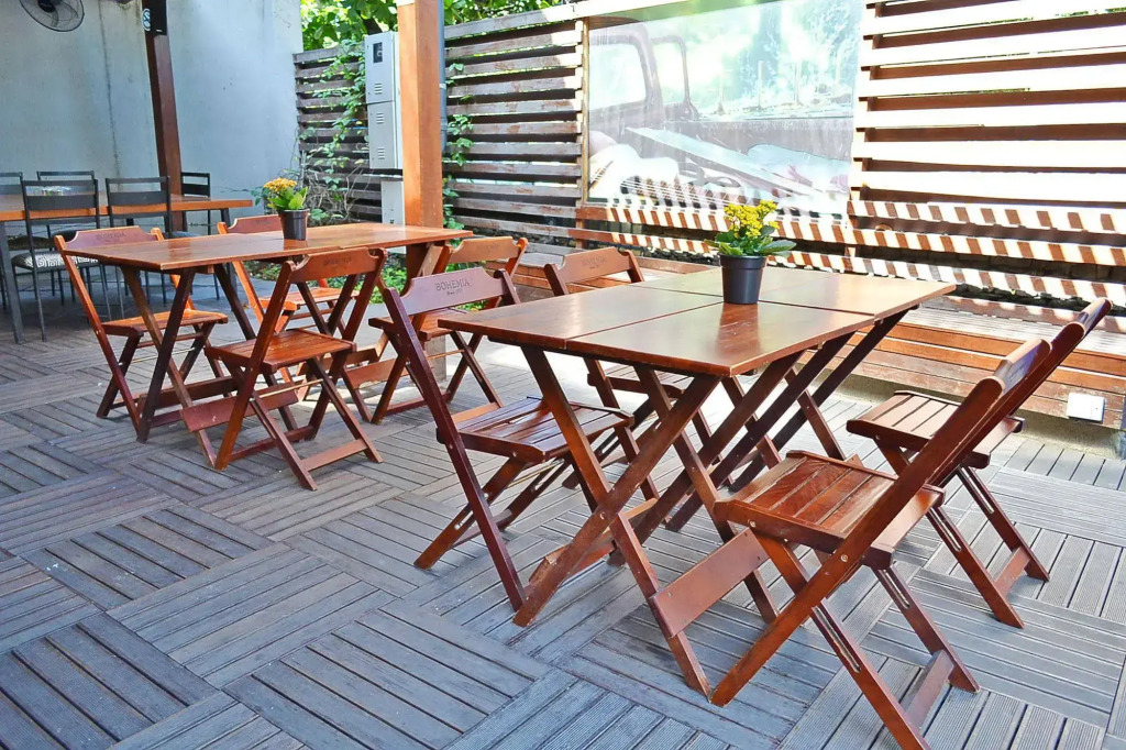 Botanic Hostel