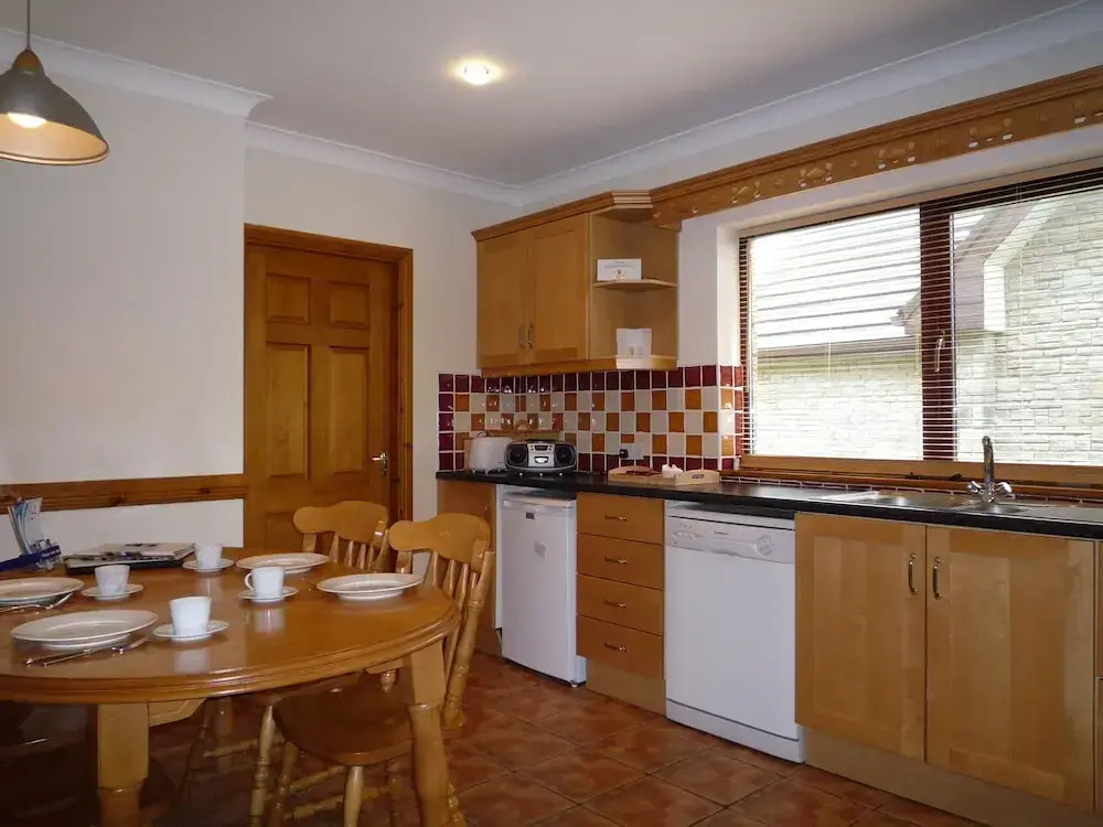 Galway Bay Lodge