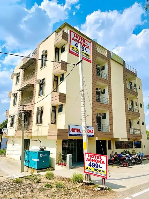 Hotel O Ashoka