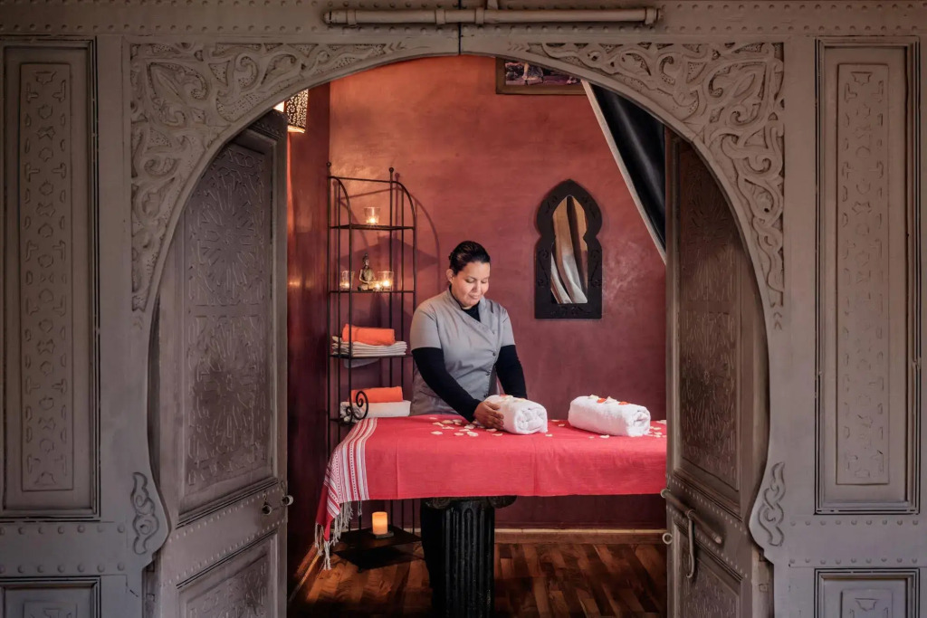 Riad Les Jardins dHenia