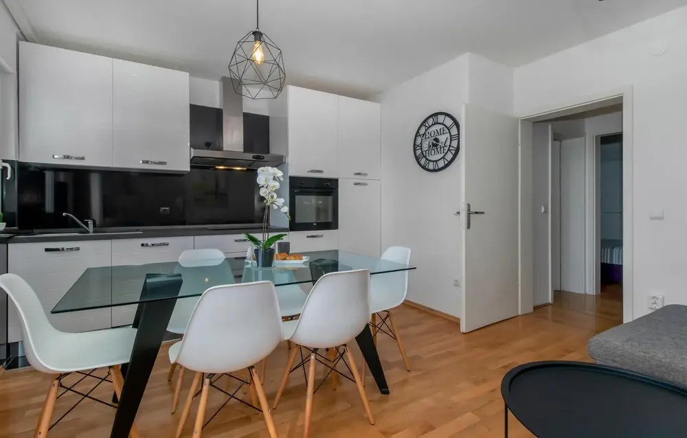 Amazing Apartment in Dramalj With 2 Bedrooms and Wifi