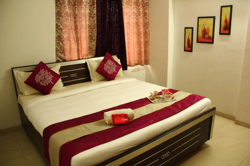 OYO Apartments Kalyani Nagar Gold Adlabs