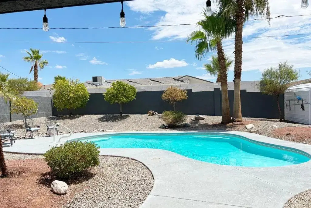Spacious Getaway! Pool, Spa, Sleeps 9