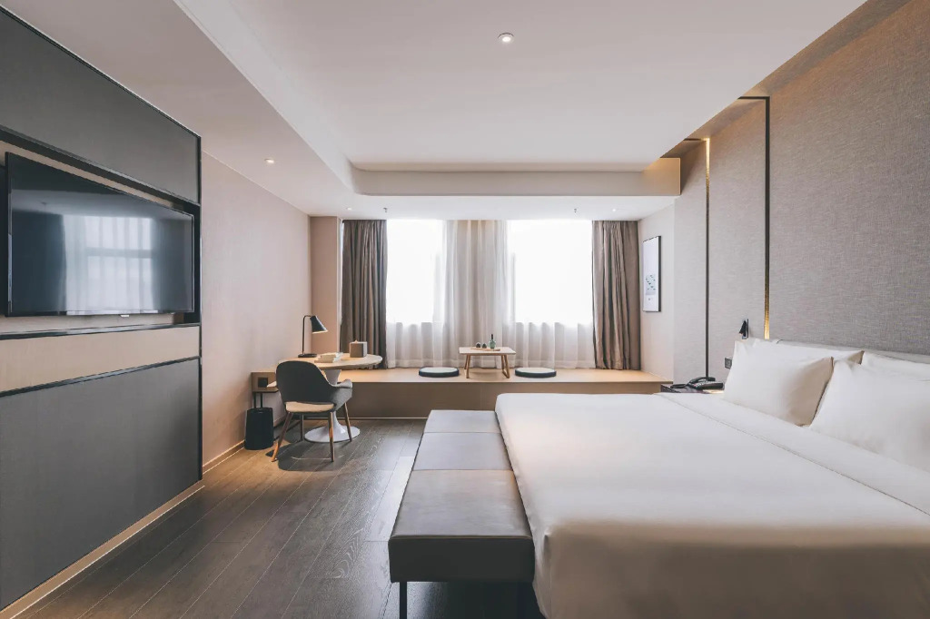 Atour Hotel (Jiangyin Binjiang Middle Road Sports Center)