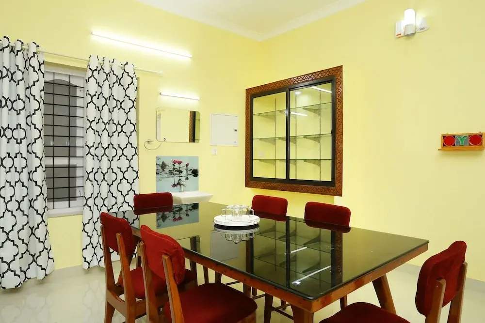 OYO Home 28030 Lively Stay